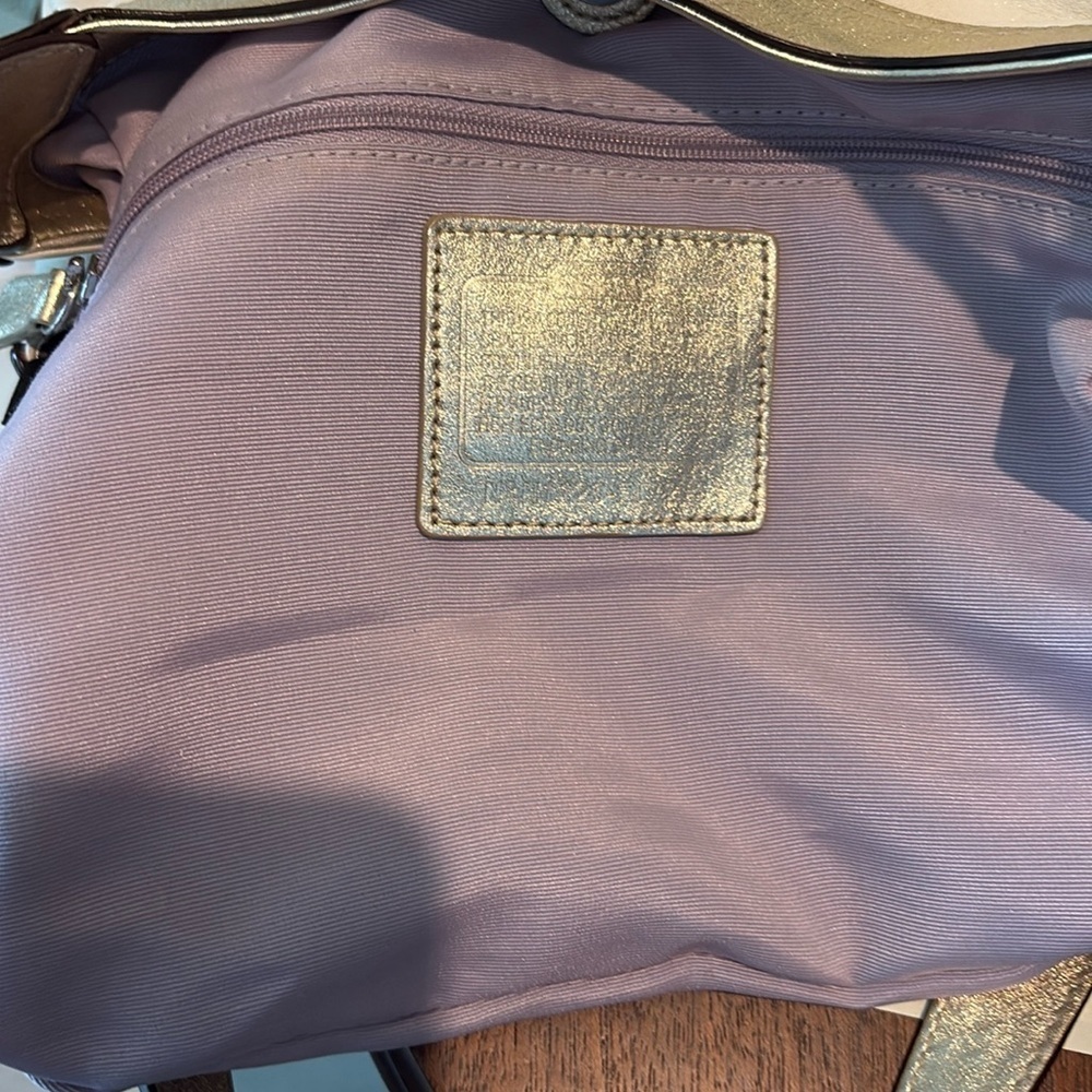 Coach Soho shoulder bag leather cream/Gold metallic trim 3 compartment F17219 - Picture 17 of 17